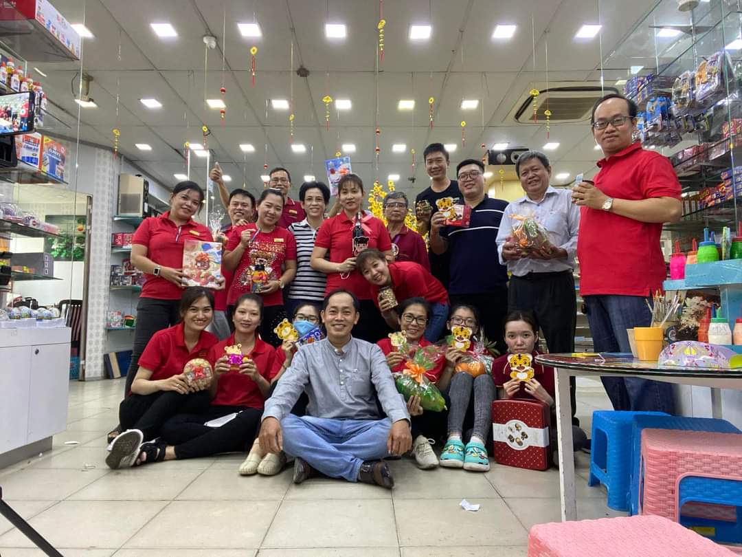 Minh khai book store