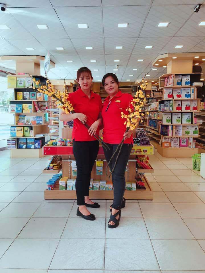 Minh khai book store