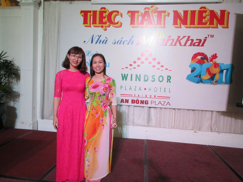Minh khai book store