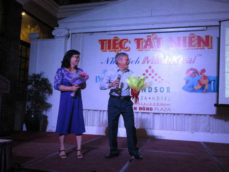 Minh khai book store