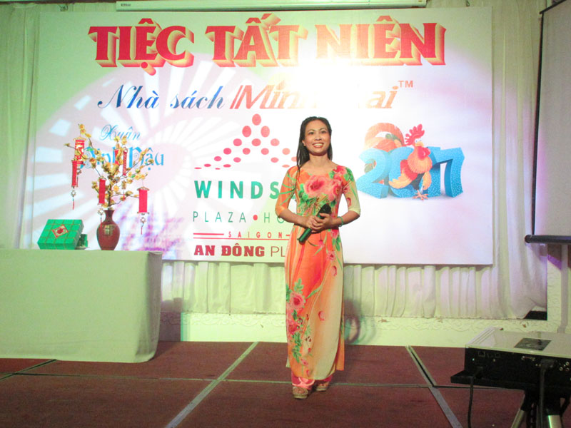 Minh khai book store