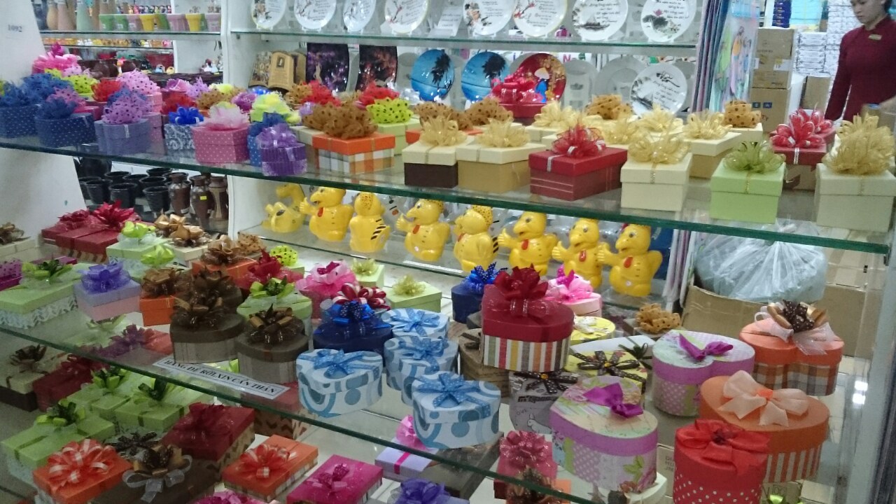 Minh khai book store