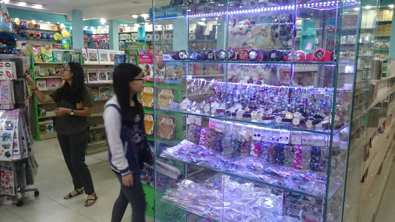 Minh khai book store