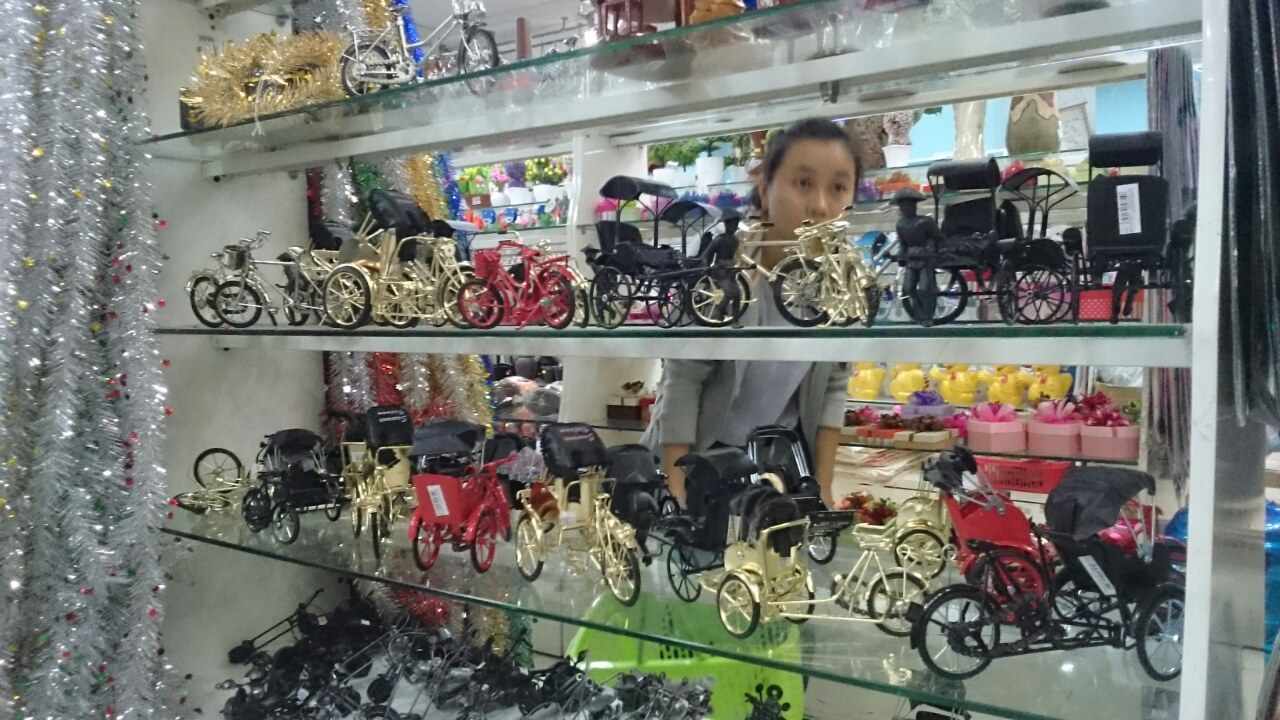 Minh khai book store