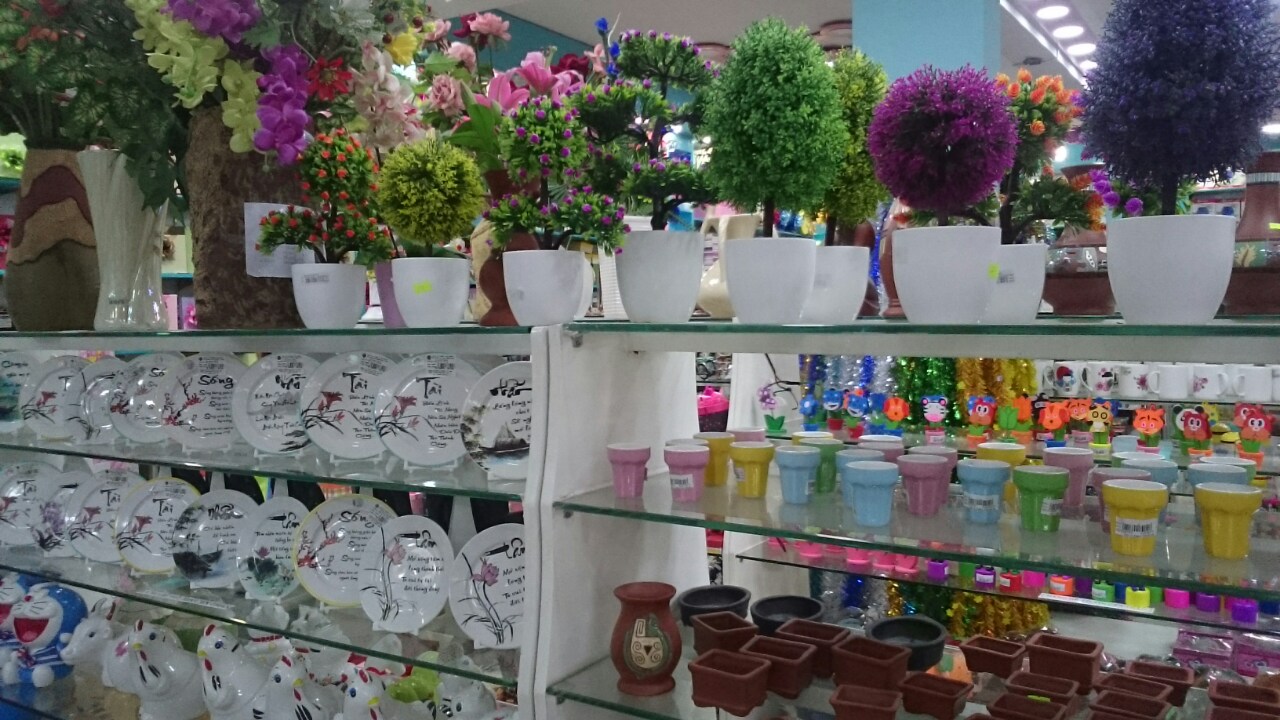 Minh khai book store