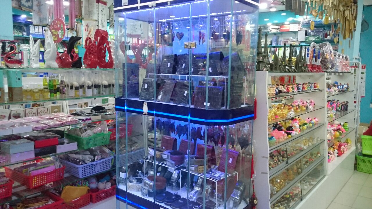 Minh khai book store