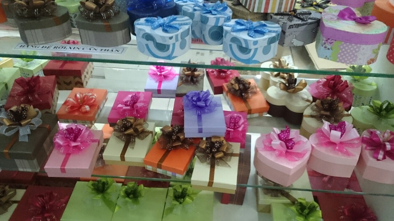 Minh khai book store