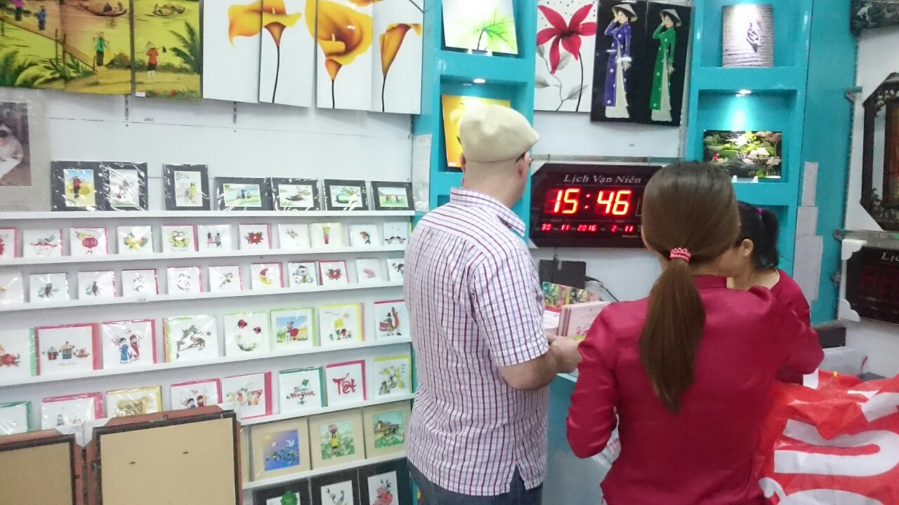 Minh khai book store