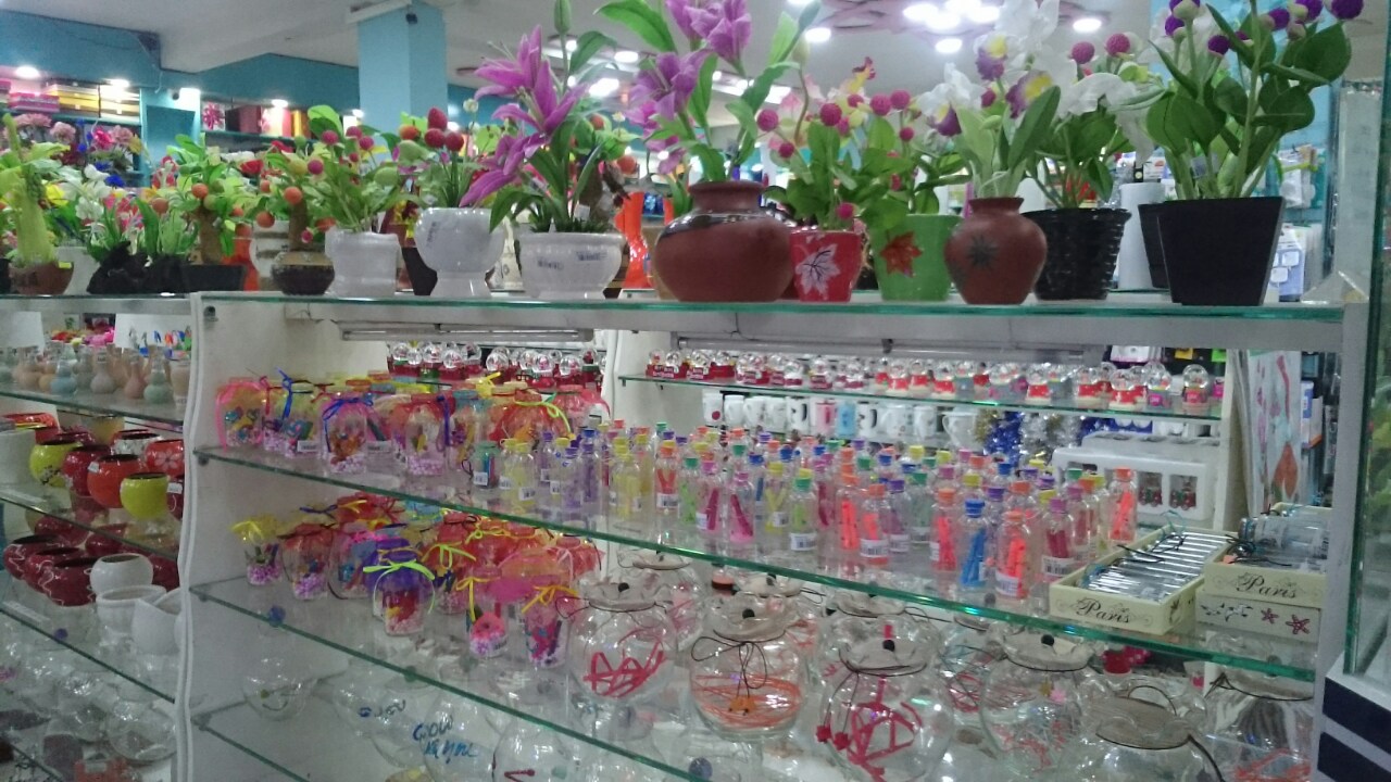 Minh khai book store